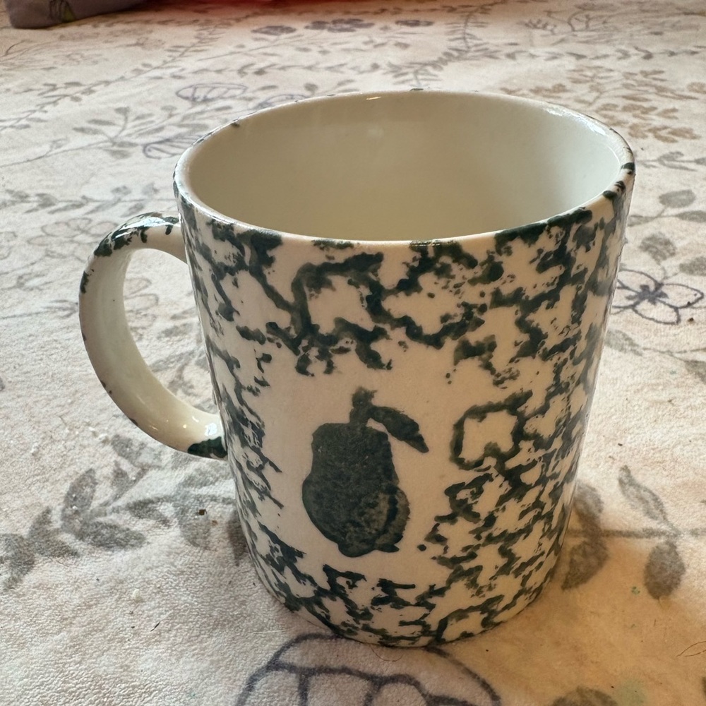 Gibson Country Spongeware Green Pear Mug
